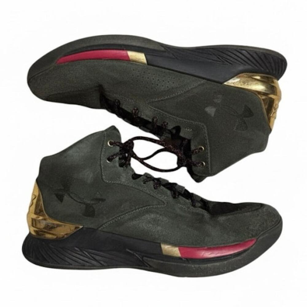 Under Armour Curry Basketball Shoes • Men’s 10.5 • Green Suede/Gold Heel • SC